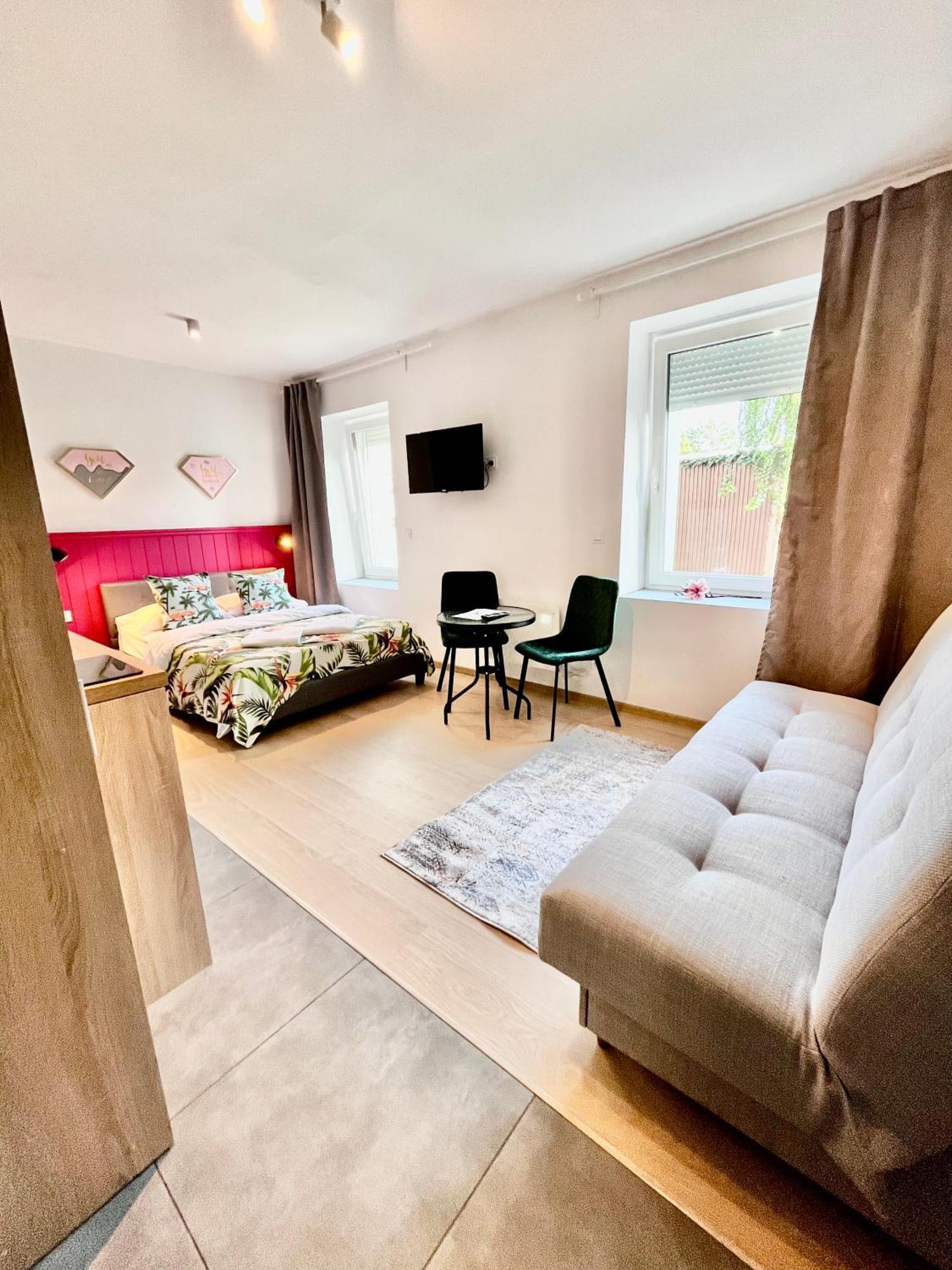 3 Budget Stay Apartments Zgorzelec Buitenkant foto
