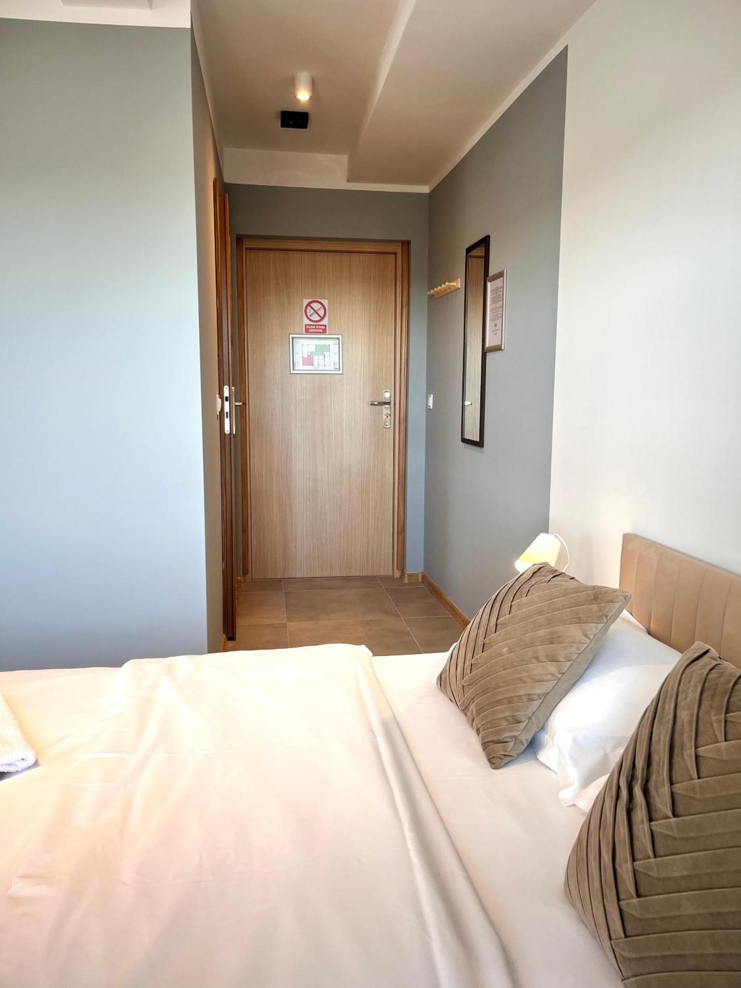 3 Budget Stay Apartments Zgorzelec Buitenkant foto
